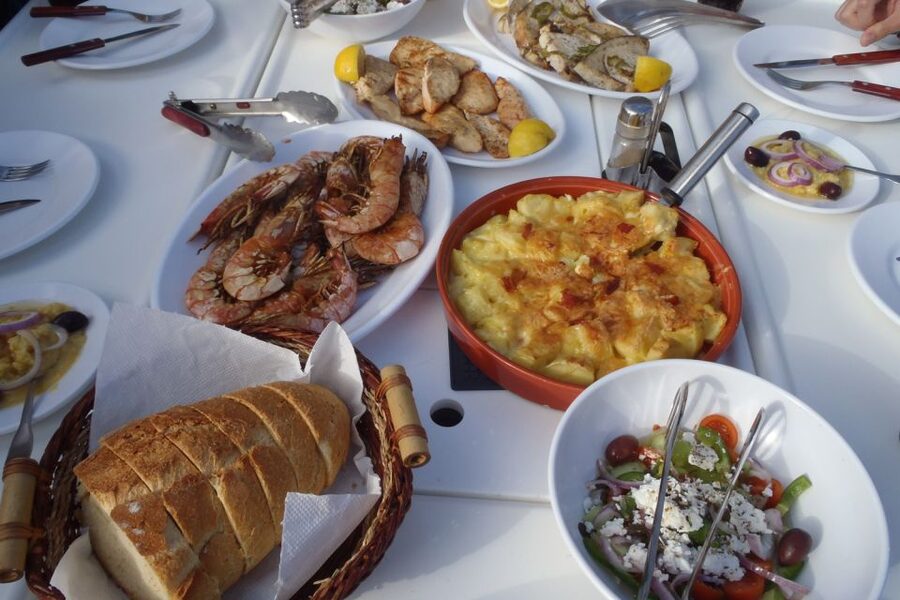 Santorini Caldera: Sunset Sailing Cruise with Meal - What the $131 price includes