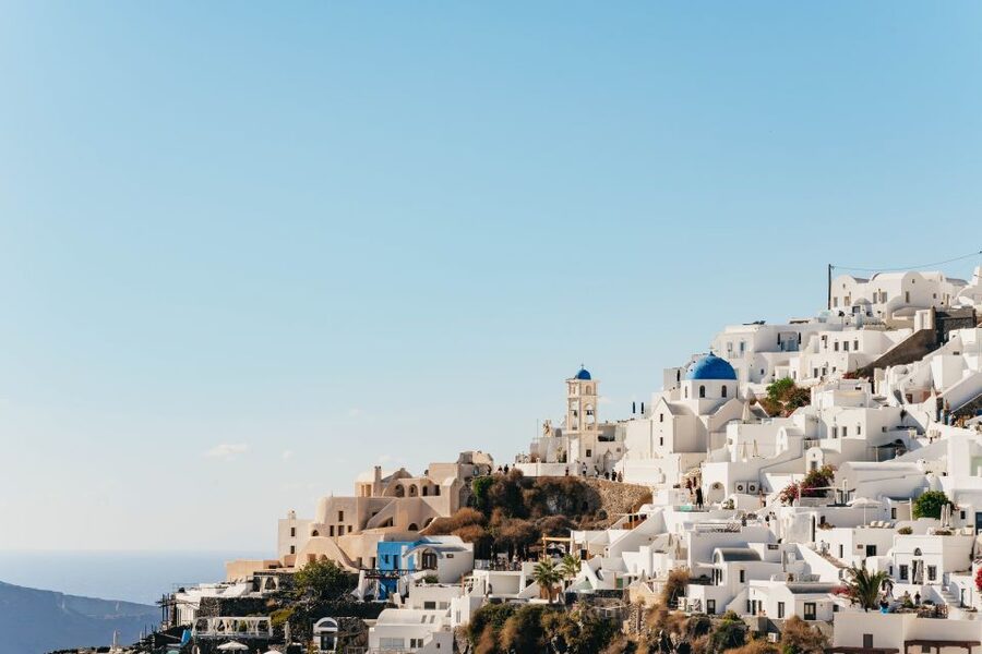 Santorini: Caldera Trail Guided Hike and Sunset Viewing - What the guides add to the walk