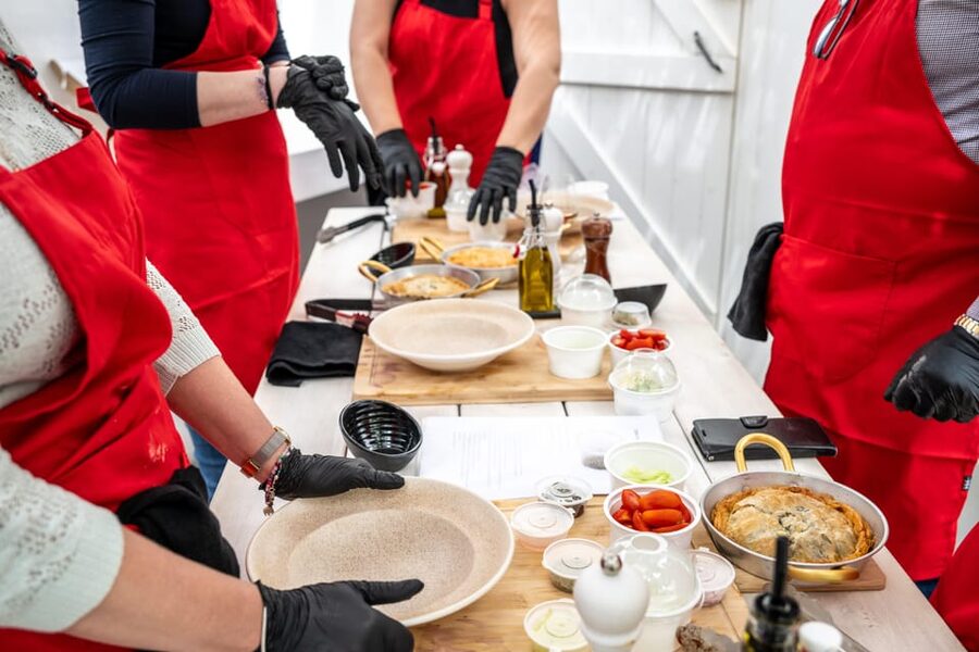 Santorini: Cooking Class with Lunch and Wine Tasting - Jason, Thanos, and a relaxed three-hour pace
