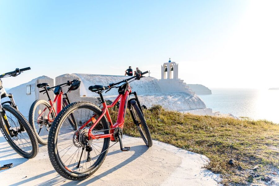 Santorini e-bike guided tours - Windmills and Vlichada show two different coastlines