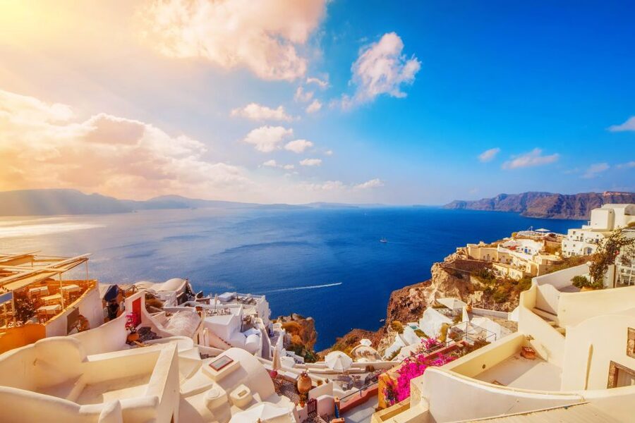 Santorini: Guided Island Day Trip with Beach Visit - Oia and the famous sunset finish