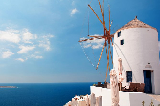 Santorini Highlights and Venetian Castles Small-Group Day Tour - Akrotiri offers a short southern caldera viewpoint