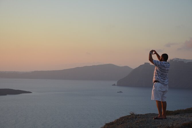 Santorini Highlights Small-Group Tour with Wine Tasting option - Transport, group size, and the cruise-ship warning
