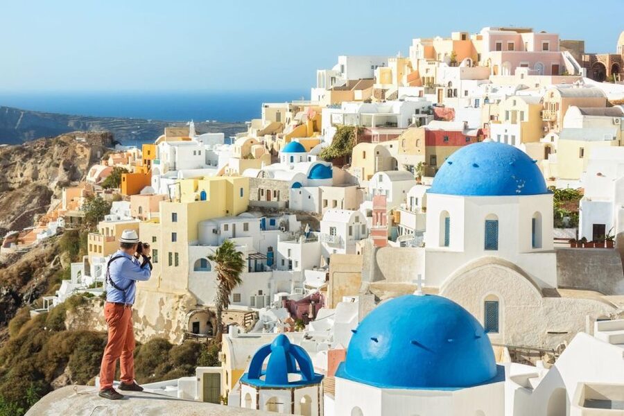 Santorini Iconic Villages Tour: Oia, Imerovigli, Firostefani - Oia is the main event