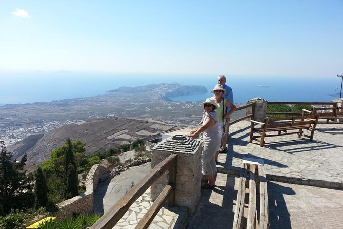 Santorini Island Private Custom Tour in Half or Full Day - Akrotiri, the Pompeii of the Aegean
