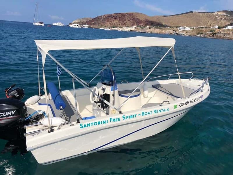 Santorini: License-Free Boat Rental with Ice, Water, & Fruit - Swimming at the hot springs near the volcano