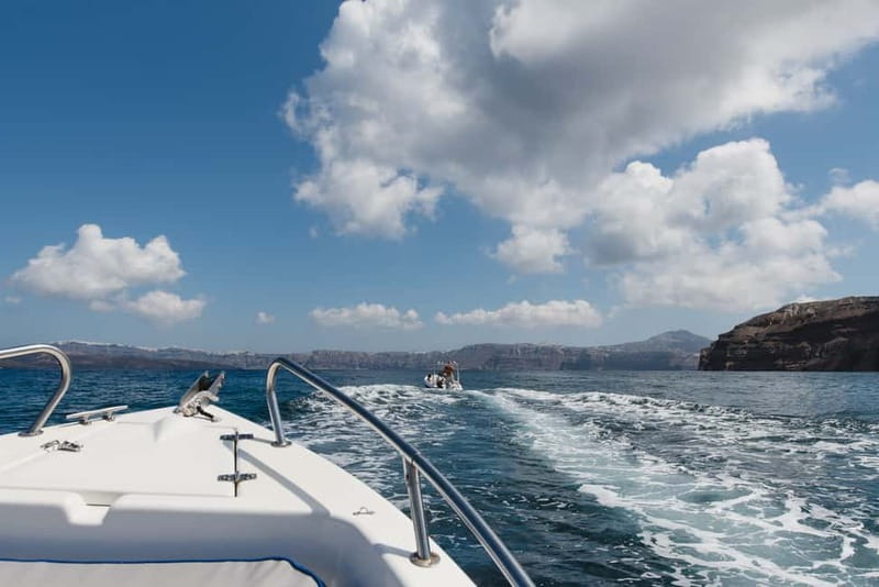 Santorini: License-Free Boat Rental with Ice, Water, & Fruit - Anchoring by quiet beaches and lesser-known coves