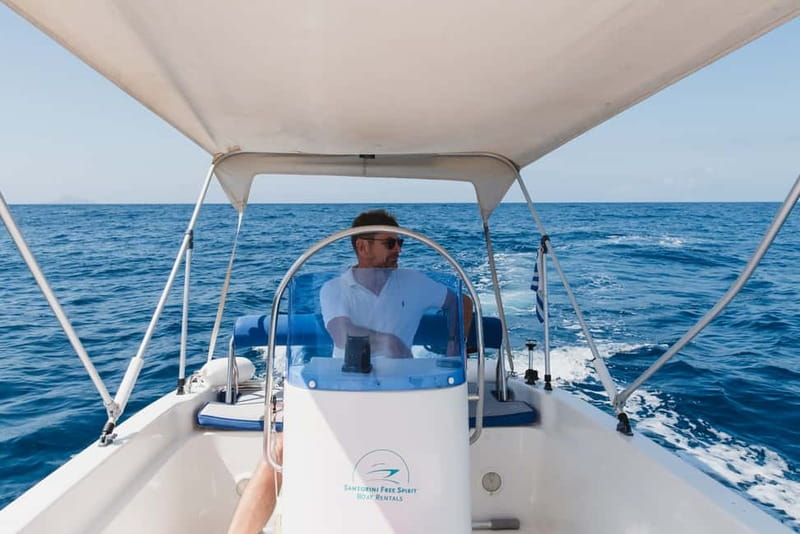 Santorini: License-Free Boat Rental with Ice, Water, & Fruit - Who will enjoy this Santorini outing most
