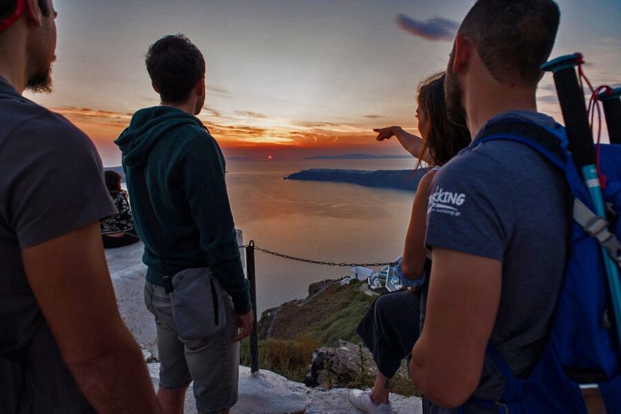 Santorini: Night Hike, Wine Tasting, and Greek Dinner - Four wines and a local meal in Imerovigli