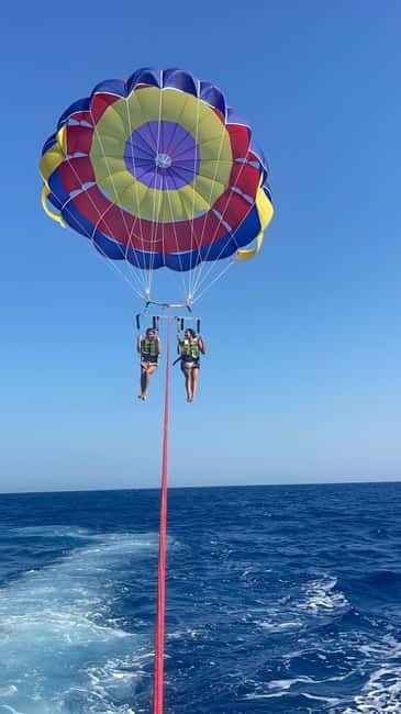 Santorini: Parasailing ExperiencePerissa,Perivolos,St.George - What the 10-minute flight feels like