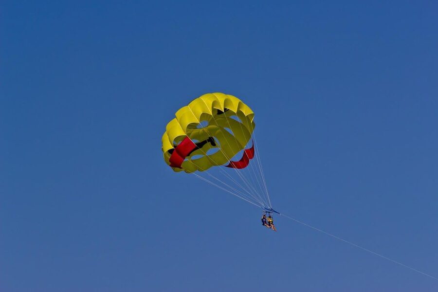 Santorini: Parasailing Flight Experience at Black Beach - Key points to know before you book