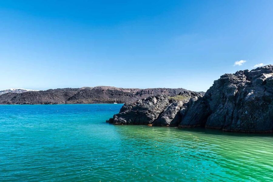 Santorini Port: 3 Hour Cruise to Volcano and Hot Springs - Getting down to Fira Old Port