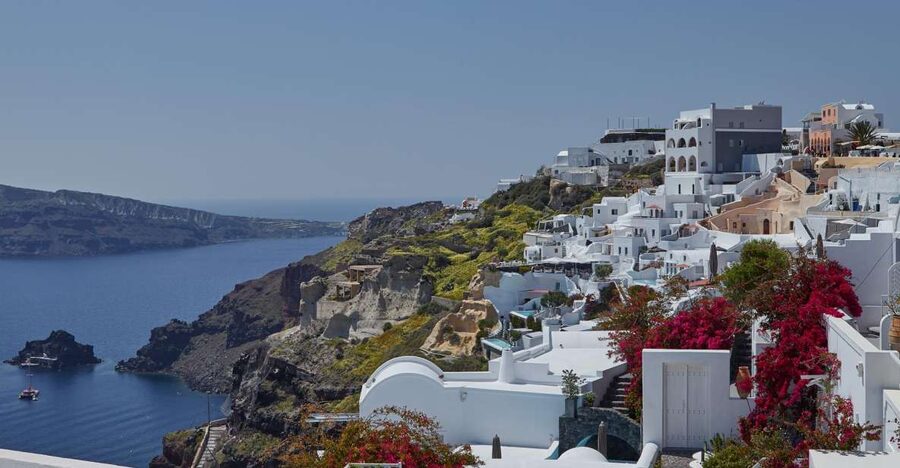 Santorini: Private Day Tour with Guide - Key points to know