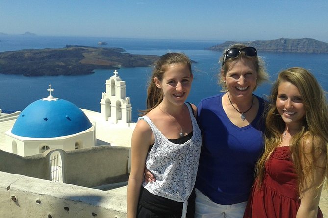 Santorini Private Driver: Explore Santorini - Port & Hotel Pickup - A private way to cross Santorini