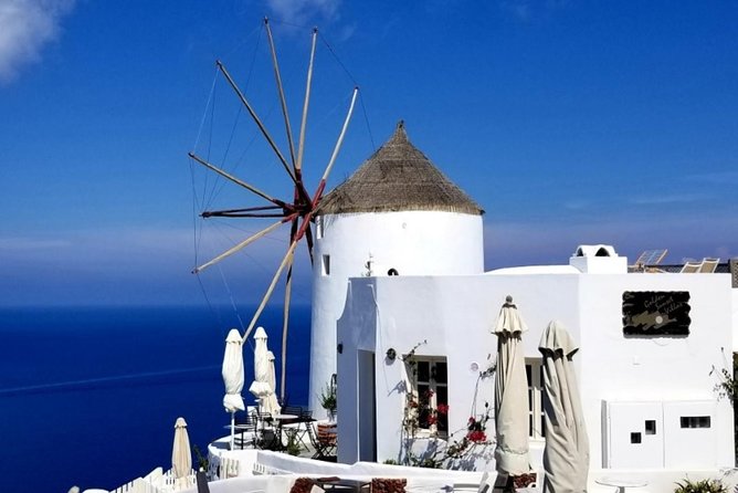 Santorini Private Driver: Explore Santorini - Port & Hotel Pickup - Craft beer and a local meal