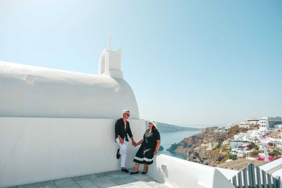 Santorini Private Photoshoot - Morning or sunset: choosing the right light