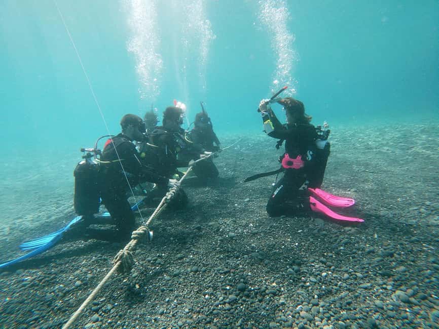 Santorini: Scuba Diving - Your first breaths underwater in Santorini
