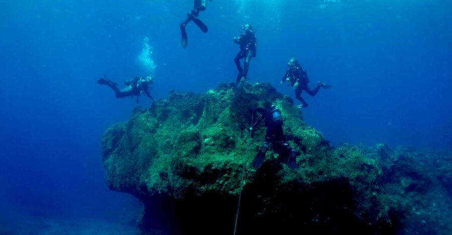 Santorini: Scuba Diving Experience for Beginners - Key points at a glance