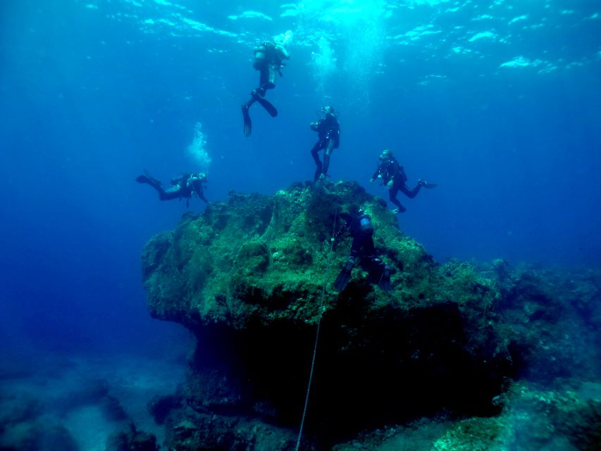 Santorini: Scuba Diving Experience for Beginners - The boat ride to Armeni Bay