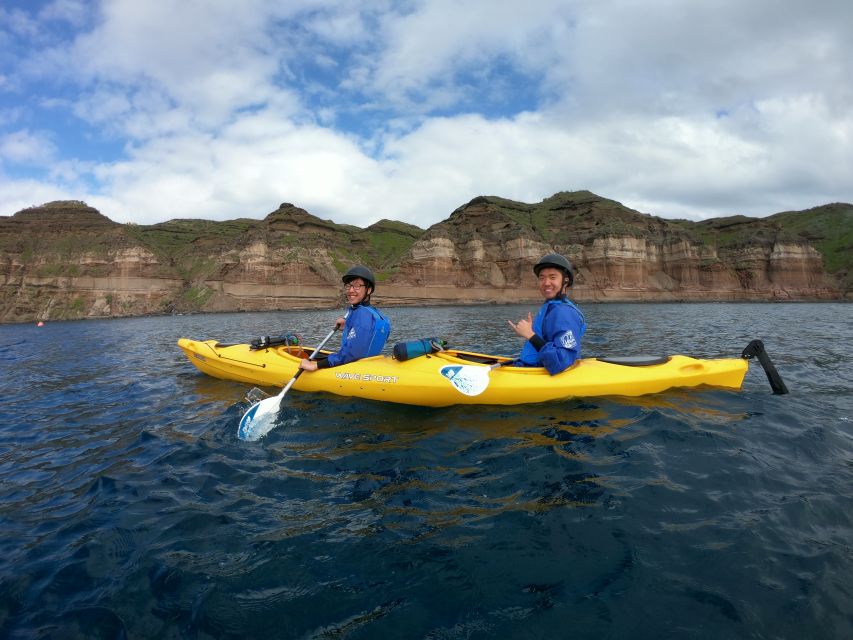 Santorini: Sea Caves Kayak Trip with Snorkeling and Picnic - The equipment and the small-group advantage