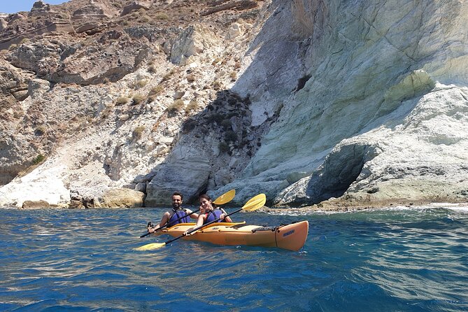 Santorini Sea Kayak - South Discovery, Small Group incl. Sea Caves and picnic - What the guides add to the outing