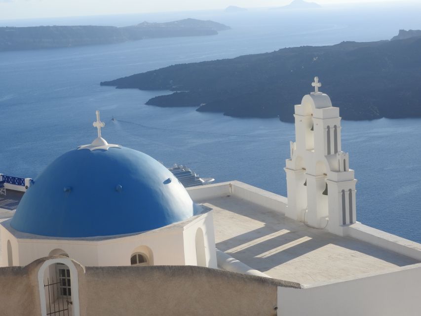 Santorini: Small-Group Highlights Tour of Venetian Castles - Akrotiri offers a quick southern caldera view