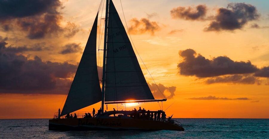 Santorini: Sunset Caldera Cruise with BBQ Meal and Drinks - Key points to know before booking