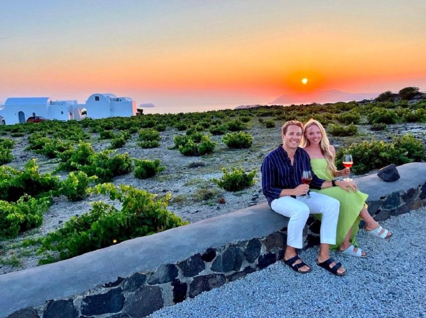 Santorini: Tour of Wineries with Wine Tasting & Food - The group size keeps the experience personal