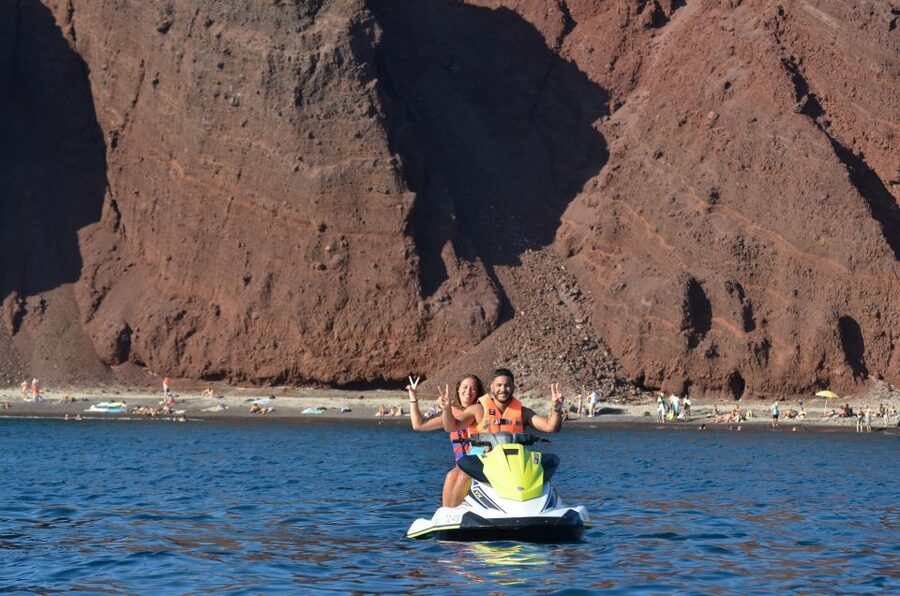 Santorini:Volcanic Beaches Cruise With Jet Ski - What the $400 price really covers