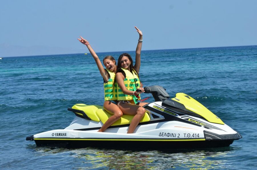 Santorini:Volcanic Beaches Cruise With Jet Ski - What the guides add to the ride