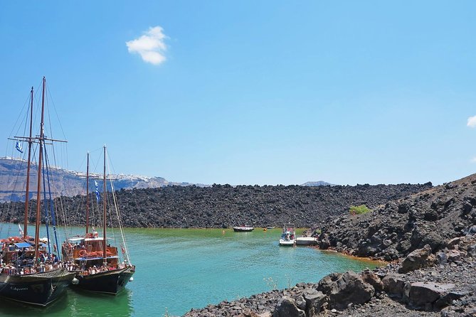 Santorini Volcanic Islands Cruise: Volcano, Hot Springs and Thirassia - The uphill walk across Nea Kameni