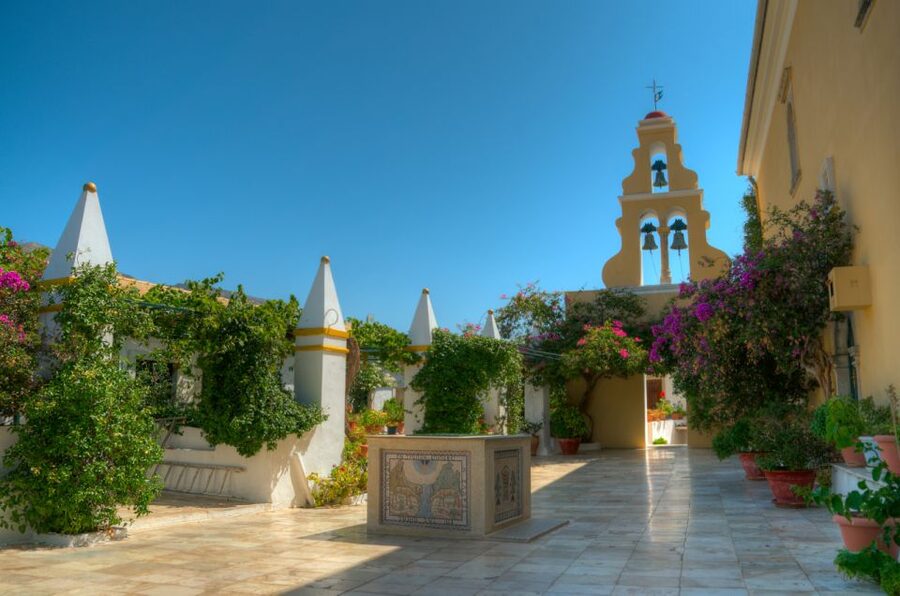 Saranda: Corfu Town and Palaiokastritsa Day Trip with Cruise - Key points to know before booking