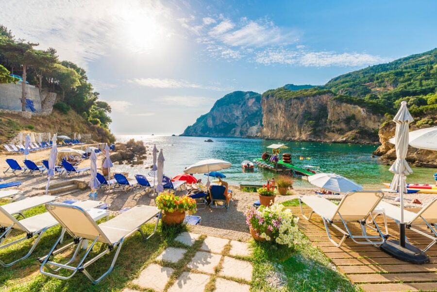 Saranda: Corfu Town and Palaiokastritsa Day Trip with Cruise - Who should take this day trip?