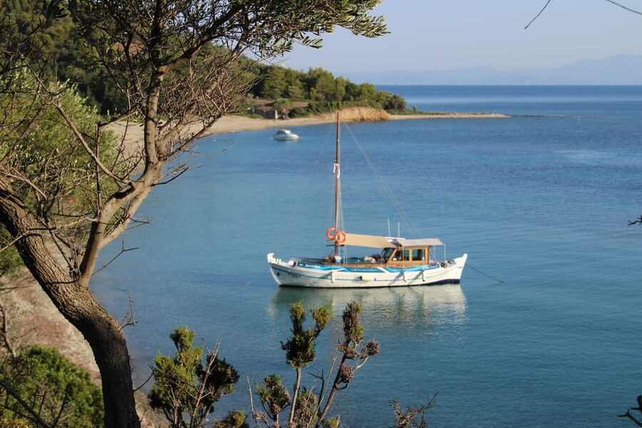 Skiathos: Boat Cruise with Dinner & Sunset Viewing - Key points to know before booking
