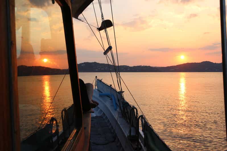 Skiathos: Boat Cruise with Dinner & Sunset Viewing - Tsougria and Arkos: the first taste of boat-only Skiathos