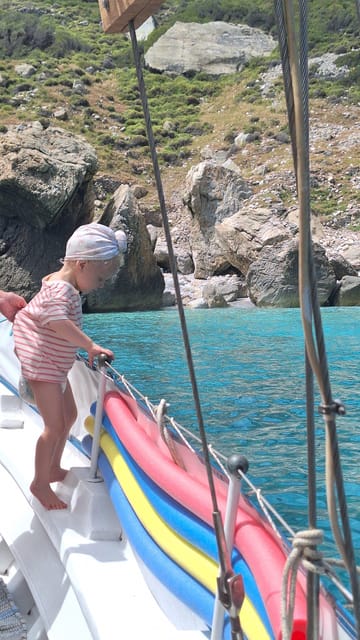 Skiathos: Boat Cruise with Dinner & Sunset Viewing - Lalaria Beach and the 45-minute swimming stop