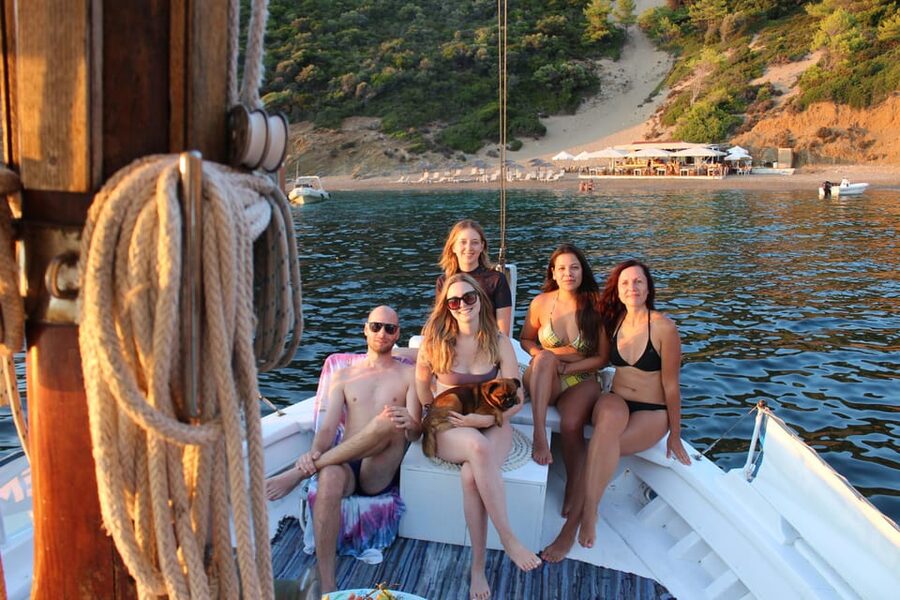 Skiathos: Boat Cruise with Dinner & Sunset Viewing - Homemade Greek dinner as the boat turns home