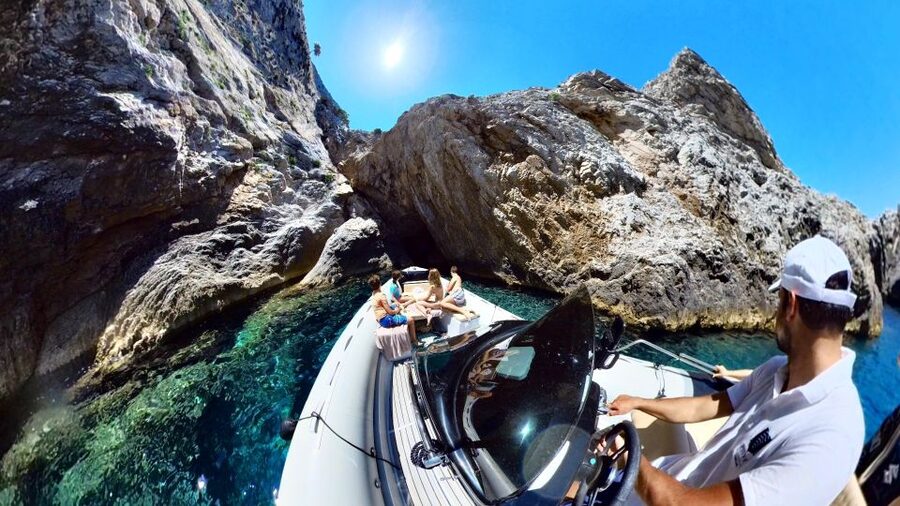 Skiathos: Private Lalaria Beach and Caves Speedboat Tour - Meeting in Skiathos without port confusion