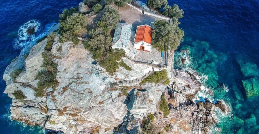 Skopelos: Mamma Mia Experience - Agnontas combines swimming and a seaside meal