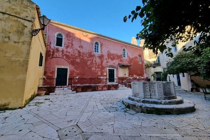 Small Group Corfu Walking City Tour - Why a walking tour works so well in Corfu Town
