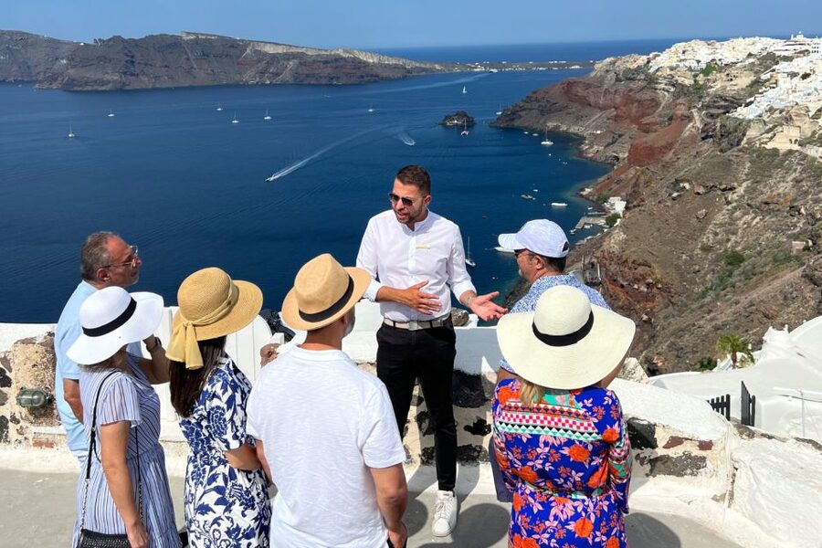 Small-Group Tour: Best of Santorini - Megalochori: a slower village pause