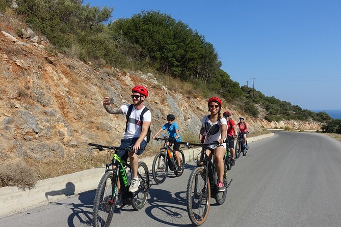 Small Villages and Cretan Nature. E-Bike tour - Aposelemis Canyon and the first climbs