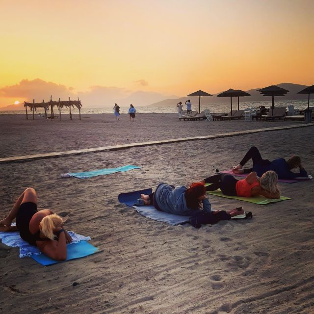 Sunset Pilates on Tigaki Beach - Why the sunset setting works
