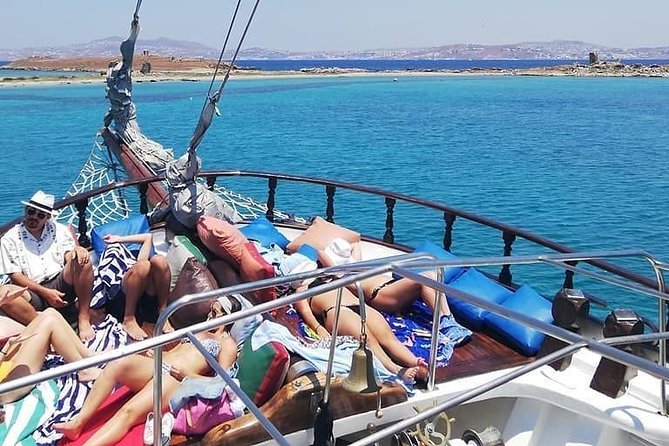 The Authentic Rhenia-Delos Cruise - Crew, comfort, and the size of the experience