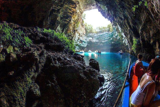 The Caves ....Drogarati Cave and Melissani Lake - Key points at a glance