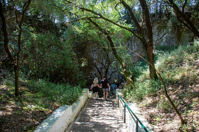 The Caves ....Drogarati Cave and Melissani Lake - The coach ride through Kefalonia