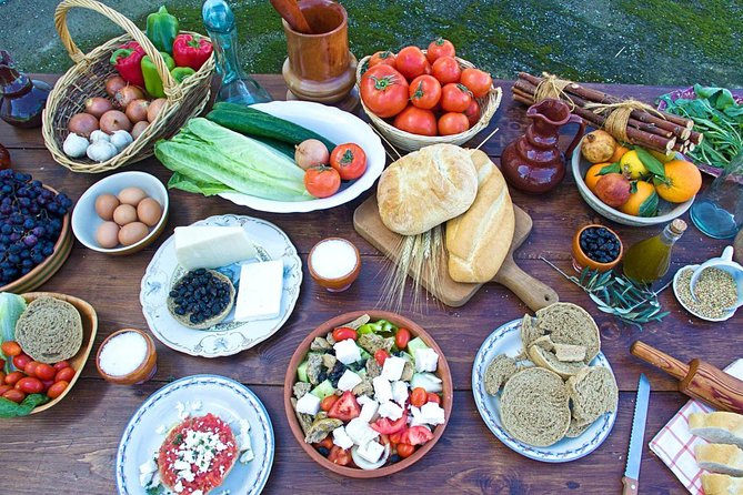 The Real Cretan Cooking Experience - The Melidoni stop and the setting