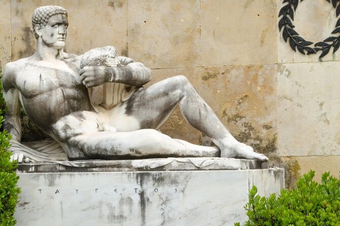 Thermopylae and Delphi Private Full-Day Tour from Athens - Delphi Archaeological Museum