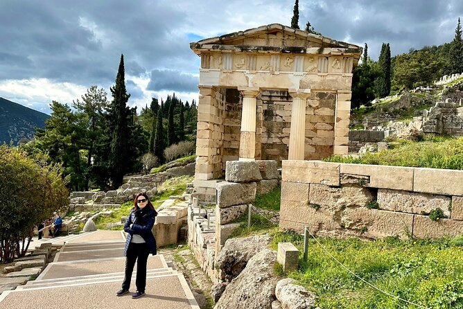 Thermopylae The battle of the 300 Spartans & Delphi Day Tour - Delphi Archaeological Site: take the uphill walk
