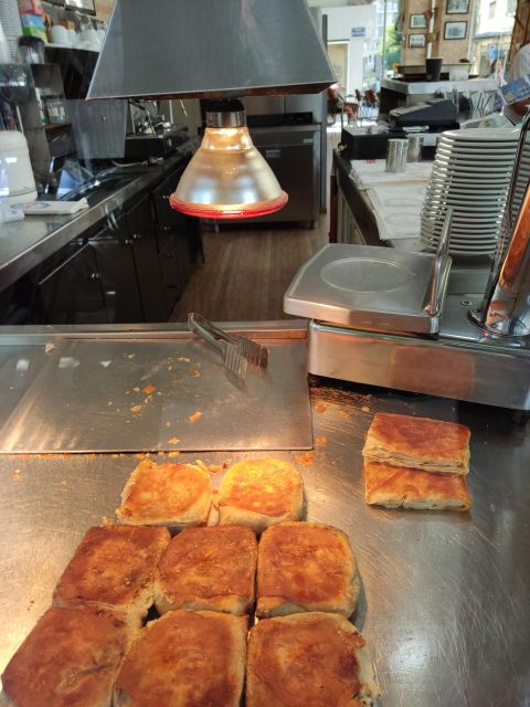 Thessaloniki: Food and Walking Tour with Tastings - Bakery sweets: bougatsa, Isli, and a final trigono